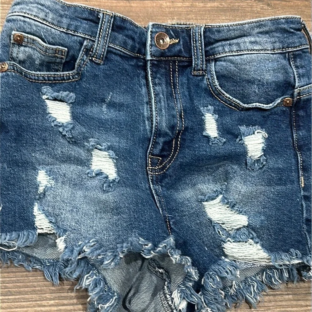 Ariya Distressed Denim Shorts Women Size 3/26 Dark Blue‎ Raw Hem Cut Off EUC
